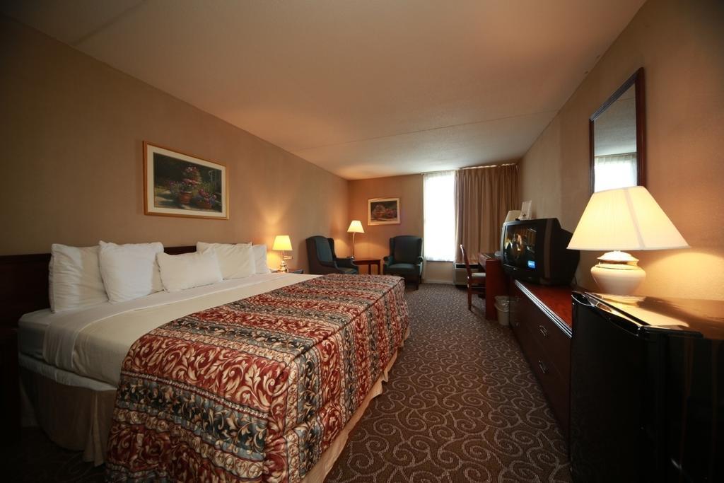 Boarders Inn And Suites - Marion แมริออน ห้อง รูปภาพ