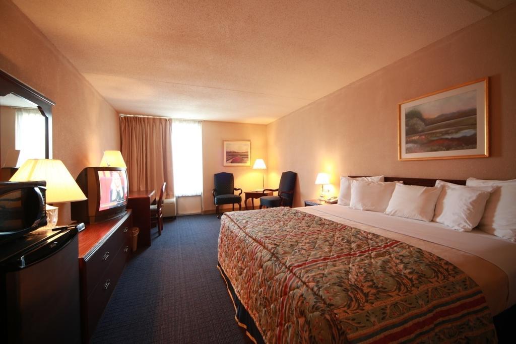 Boarders Inn And Suites - Marion แมริออน ภายนอก รูปภาพ