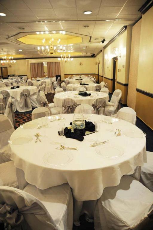 Boarders Inn And Suites - Marion แมริออน ภายนอก รูปภาพ